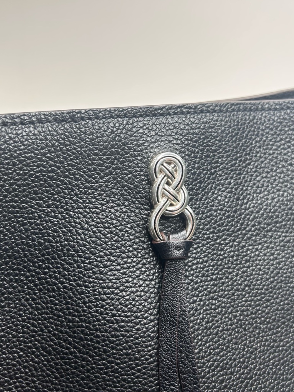 BRIGHTON Interlok Georgia Convertible Hobo BLACK $565 Pebbled Leather Celtic EUC - Picture 11 of 13